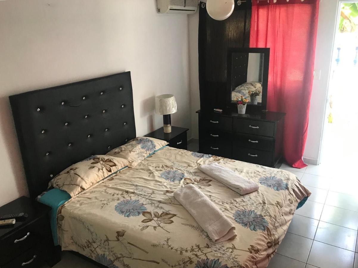Hotel Restaurante Thomas Boca Chica Eksteriør billede